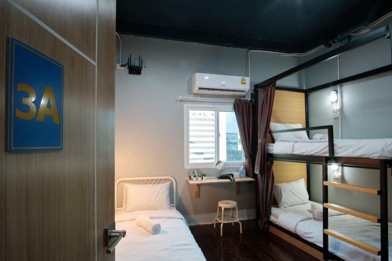 Private Stay Hostel Bangkok Bagian luar foto