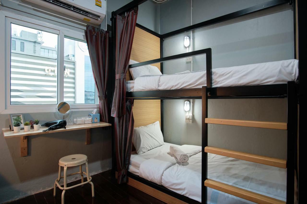 Private Stay Hostel Bangkok Bagian luar foto