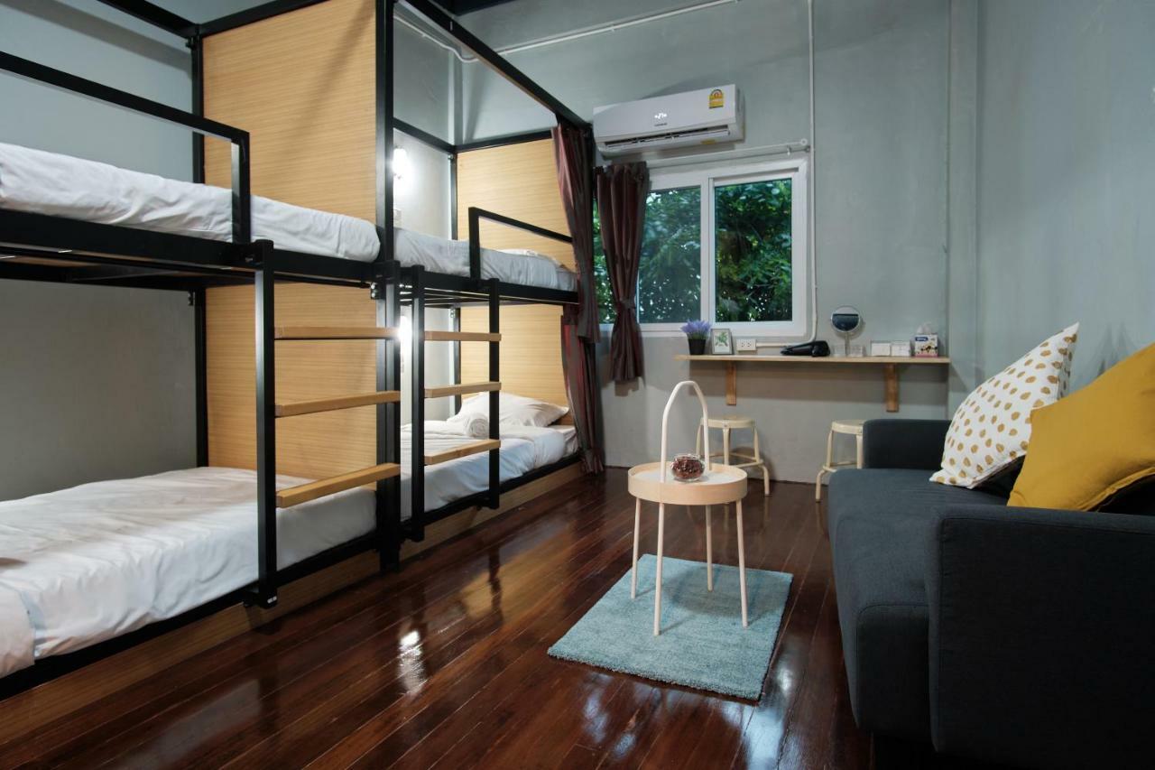 Private Stay Hostel Bangkok Bagian luar foto